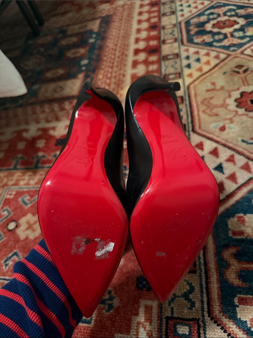 Black Pointed Leather Pumps - Picture 2 of 9